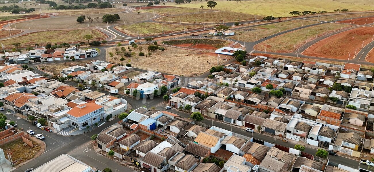 Terreno / Lote / Condomínio à venda, 220m² — foto 9 de 10