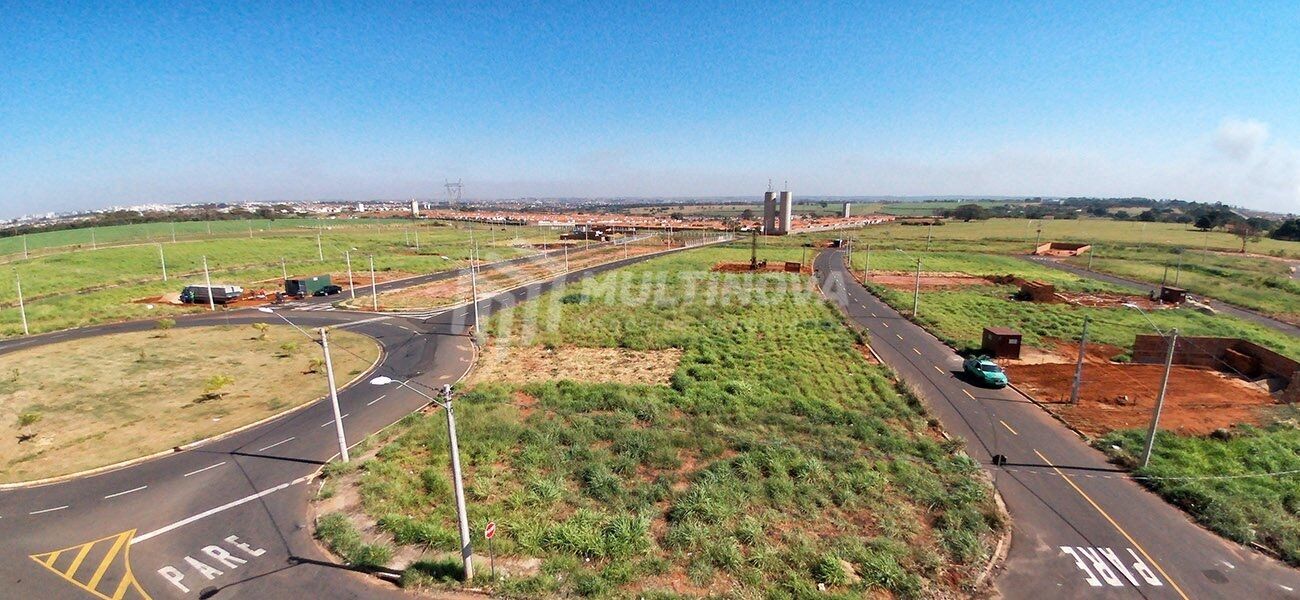 Terreno / Lote / Condomínio à venda, 220m² — foto 7 de 10