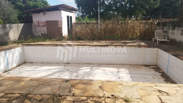Terreno / Lote / Condomínio à venda, 104000m² — foto 2 de 4