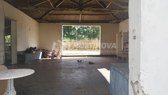 Terreno / Lote / Condomínio à venda, 104000m² — foto 3 de 4