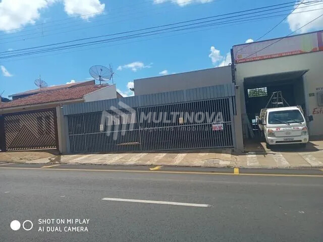 Loja / Salão / Ponto Comercial à venda, 170m² — foto 1 de 6