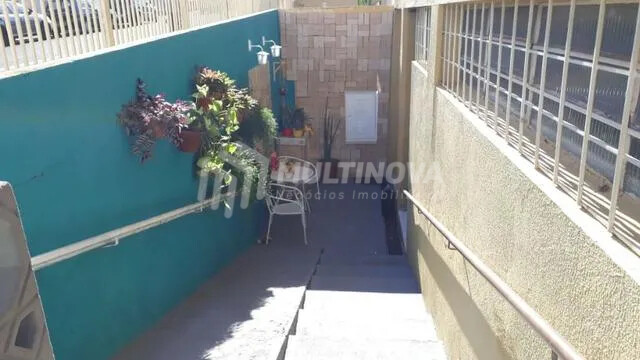 Loja / Salão / Ponto Comercial com 2 quartos à venda, 150m² — foto 5 de 7