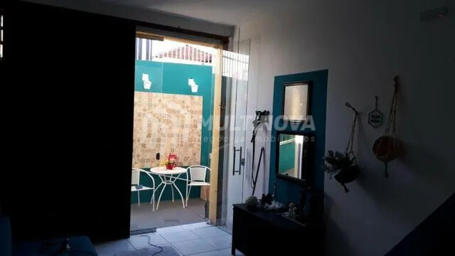 Loja / Salão / Ponto Comercial com 2 quartos à venda, 150m² — foto 4 de 7
