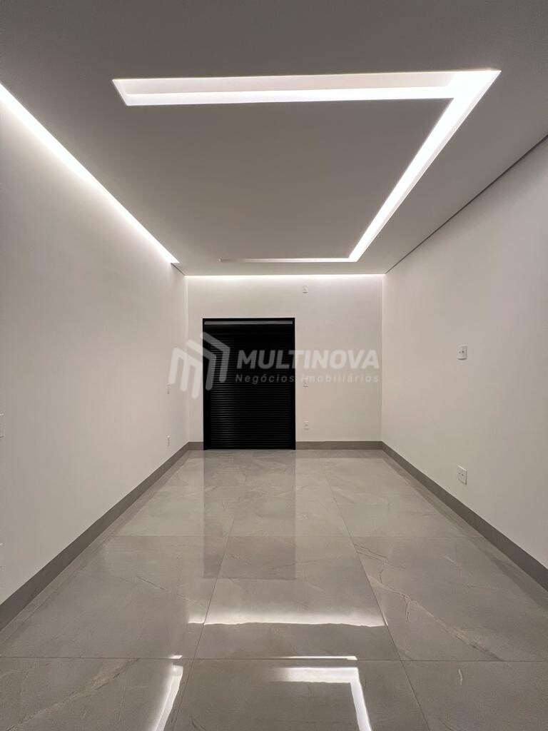 Casa de Condomínio com 3 quartos à venda, 226m² — foto 16 de 22