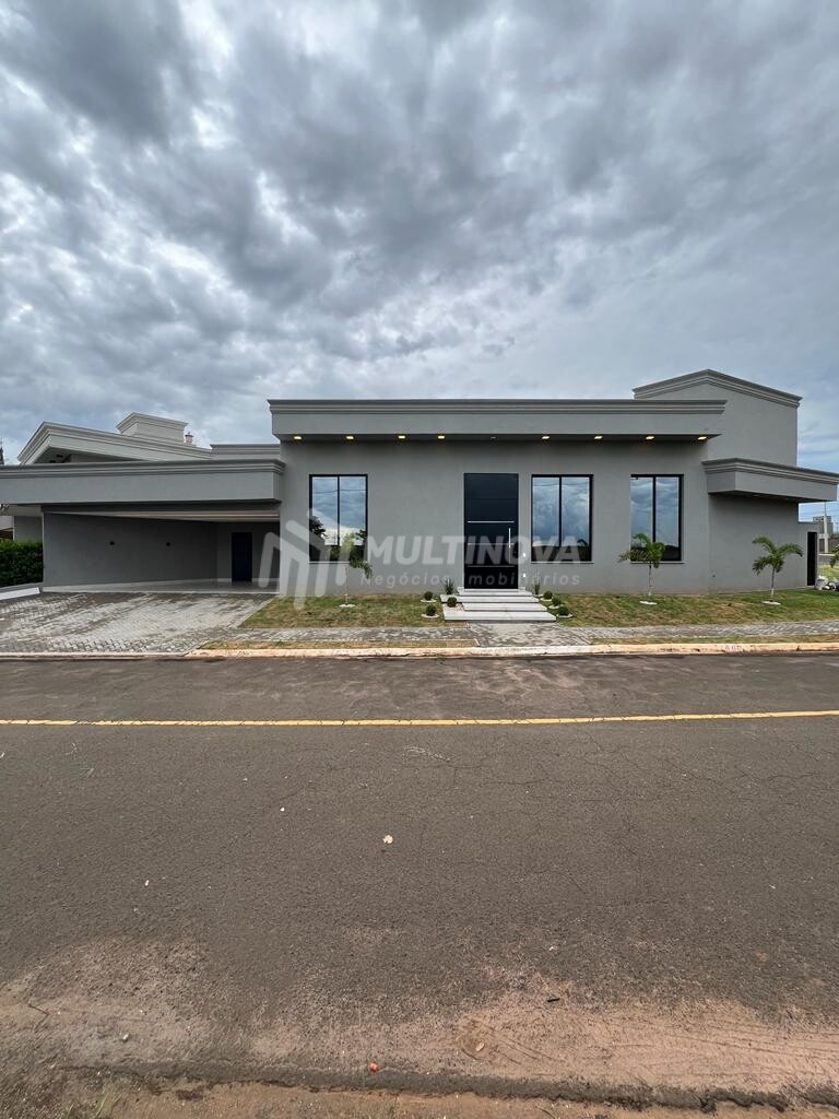Casa de Condomínio com 3 quartos à venda, 226m² — foto 1 de 22