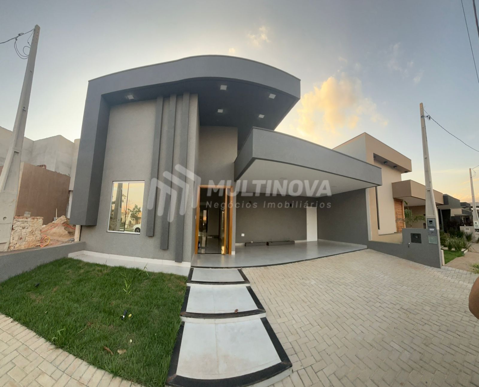 Casa de Condomínio com 3 quartos à venda, 151m² — foto 1 de 30