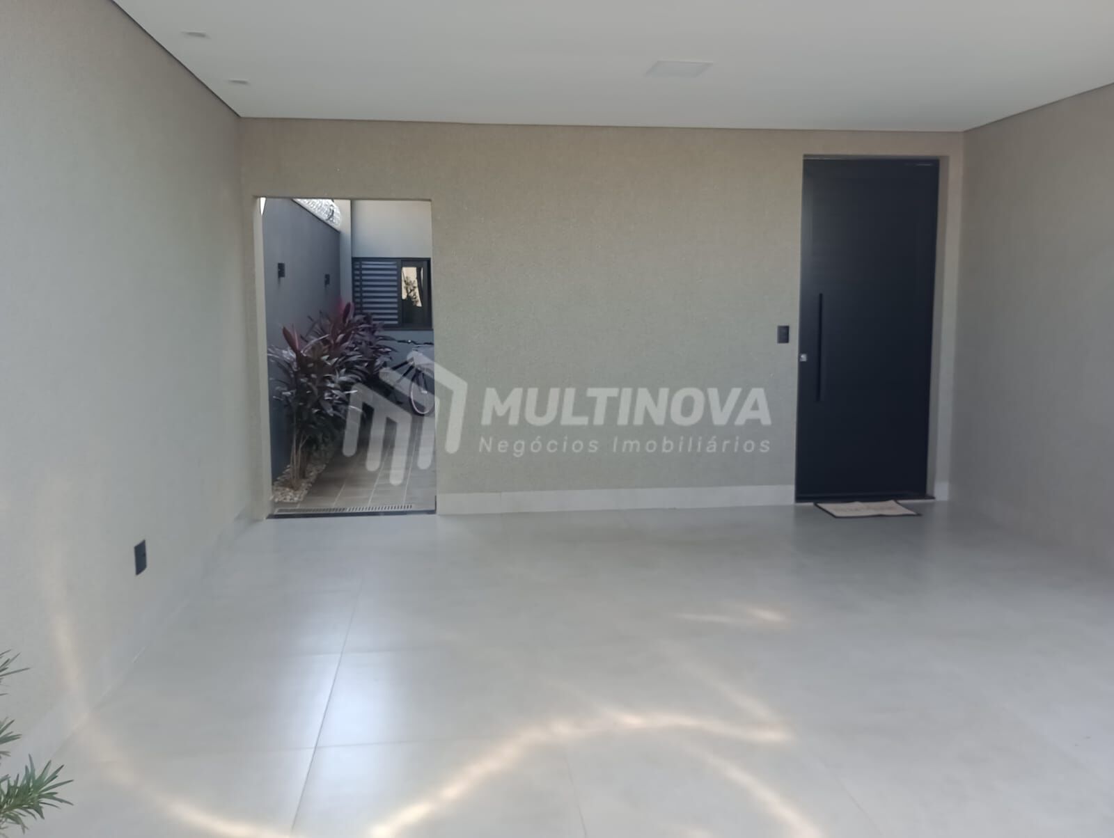 Casa com 3 quartos à venda, 130m² — foto 2 de 40