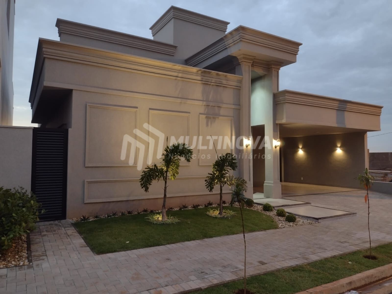 Casa de Condomínio com 3 quartos à venda, 152m² — foto 2 de 10