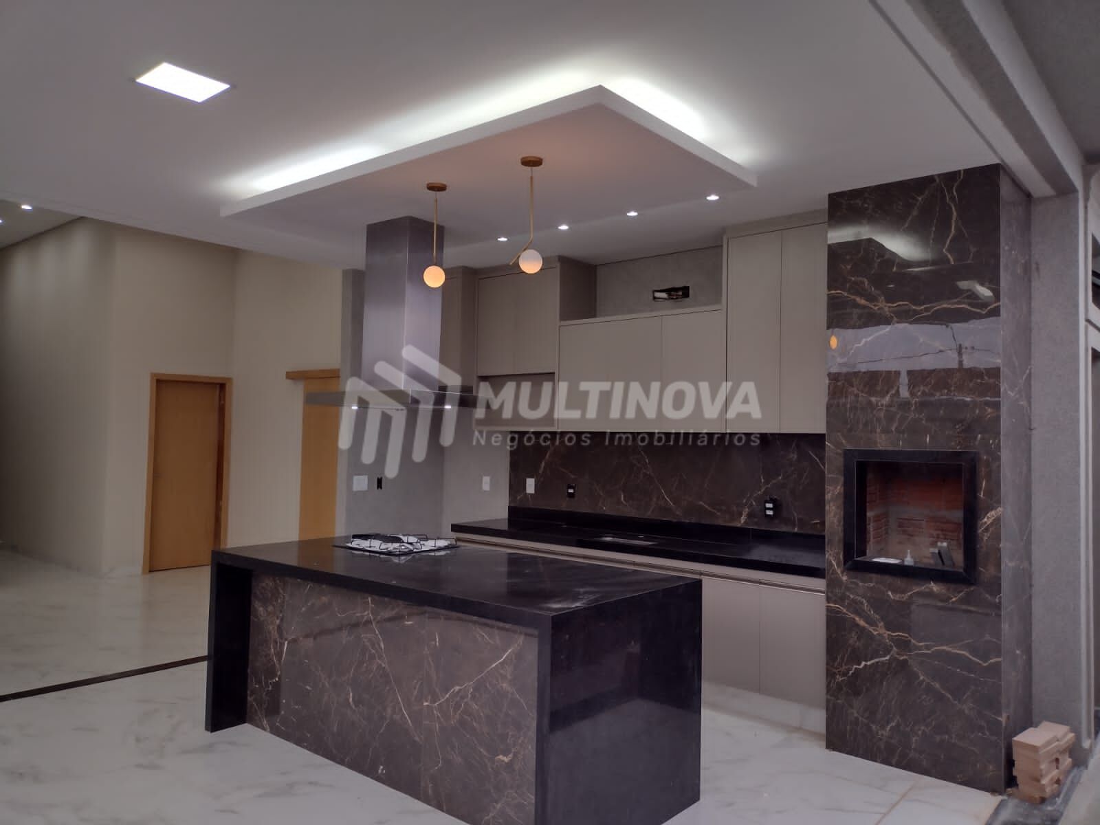 Casa de Condomínio com 3 quartos à venda, 152m² — foto 3 de 10