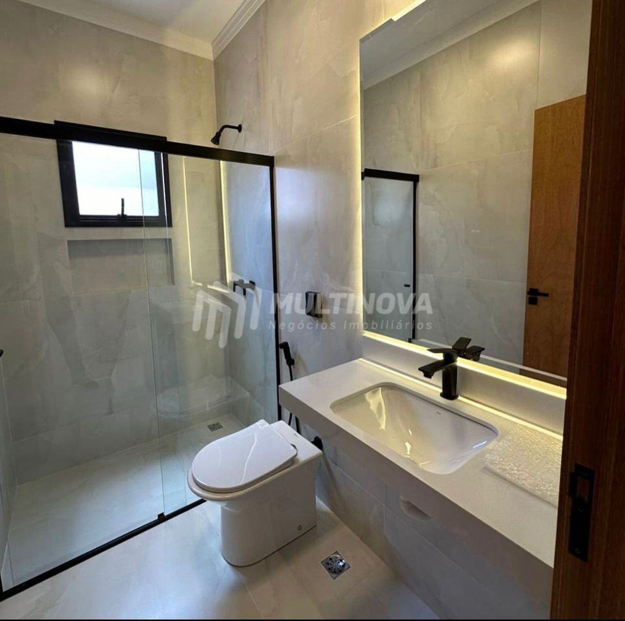 Casa de Condomínio com 3 quartos à venda, 156m² — foto 8 de 10