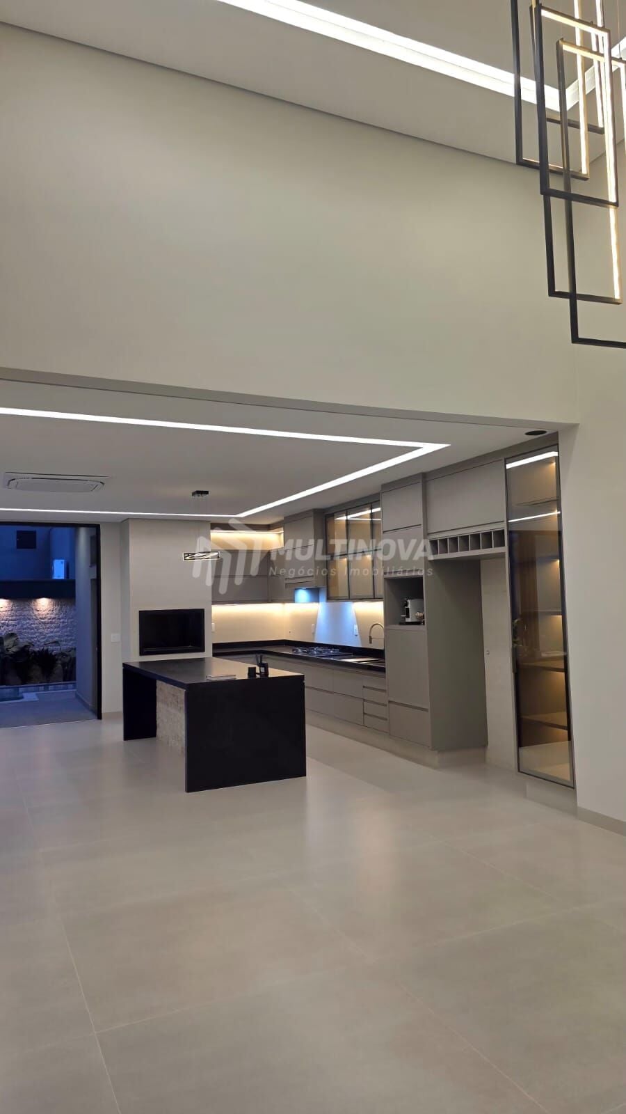 Casa de Condomínio com 4 quartos à venda, 260m² — foto 7 de 16