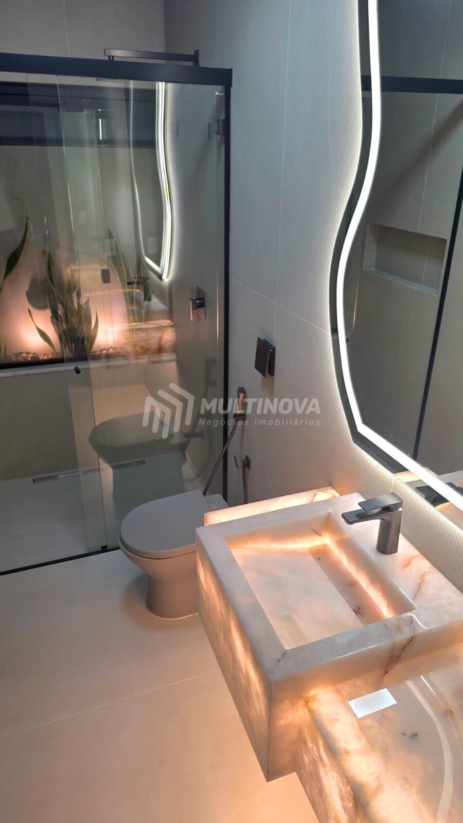 Casa de Condomínio com 4 quartos à venda, 260m² — foto 16 de 16
