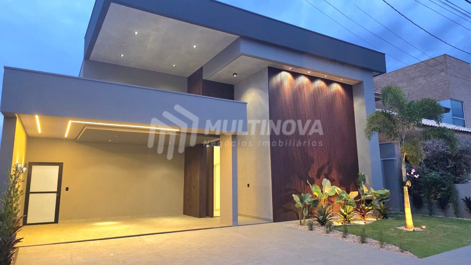 Casa de Condomínio com 4 quartos à venda, 260m² — foto 4 de 16