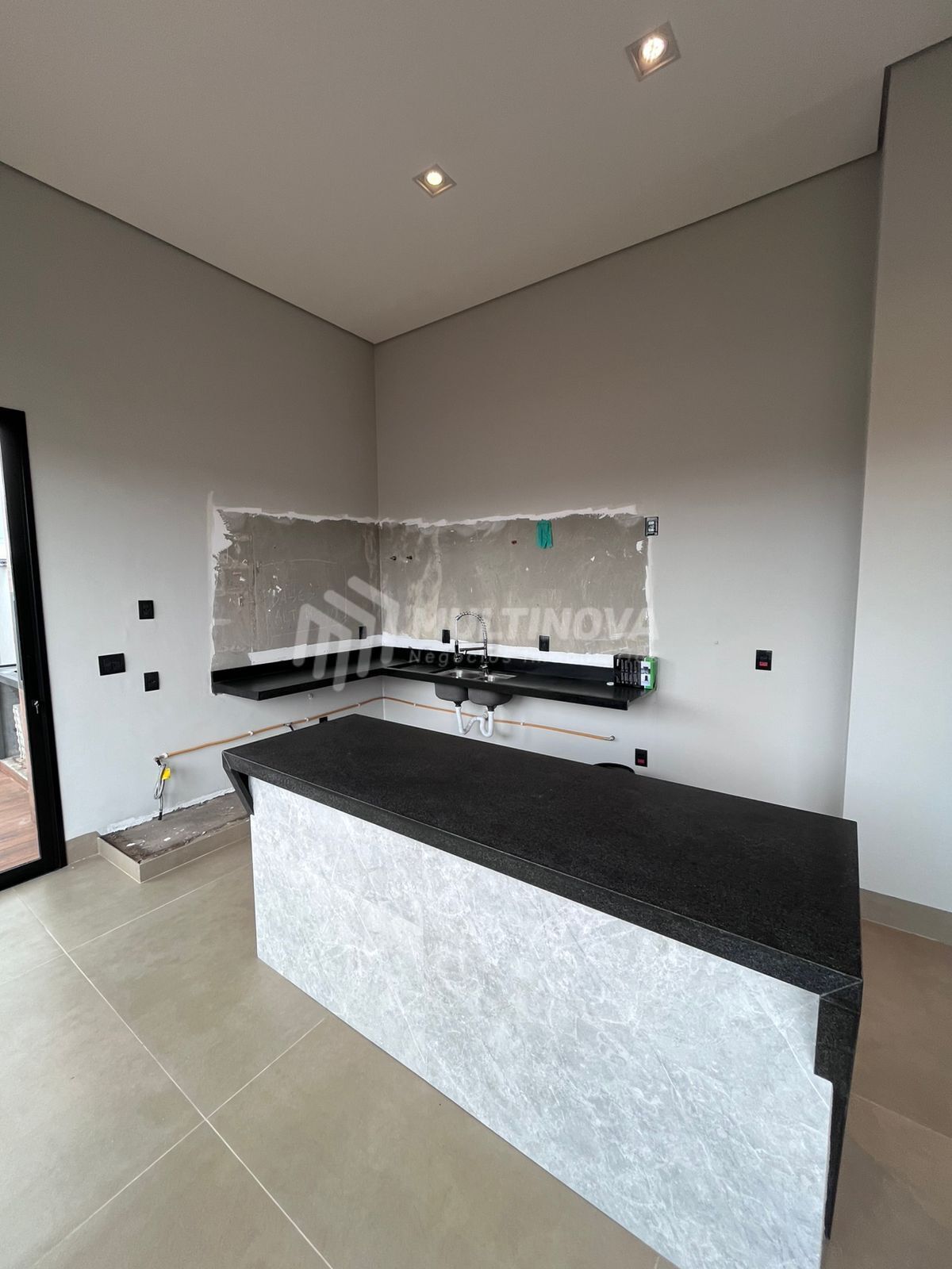 Casa de Condomínio com 3 quartos à venda, 161m² — foto 11 de 28