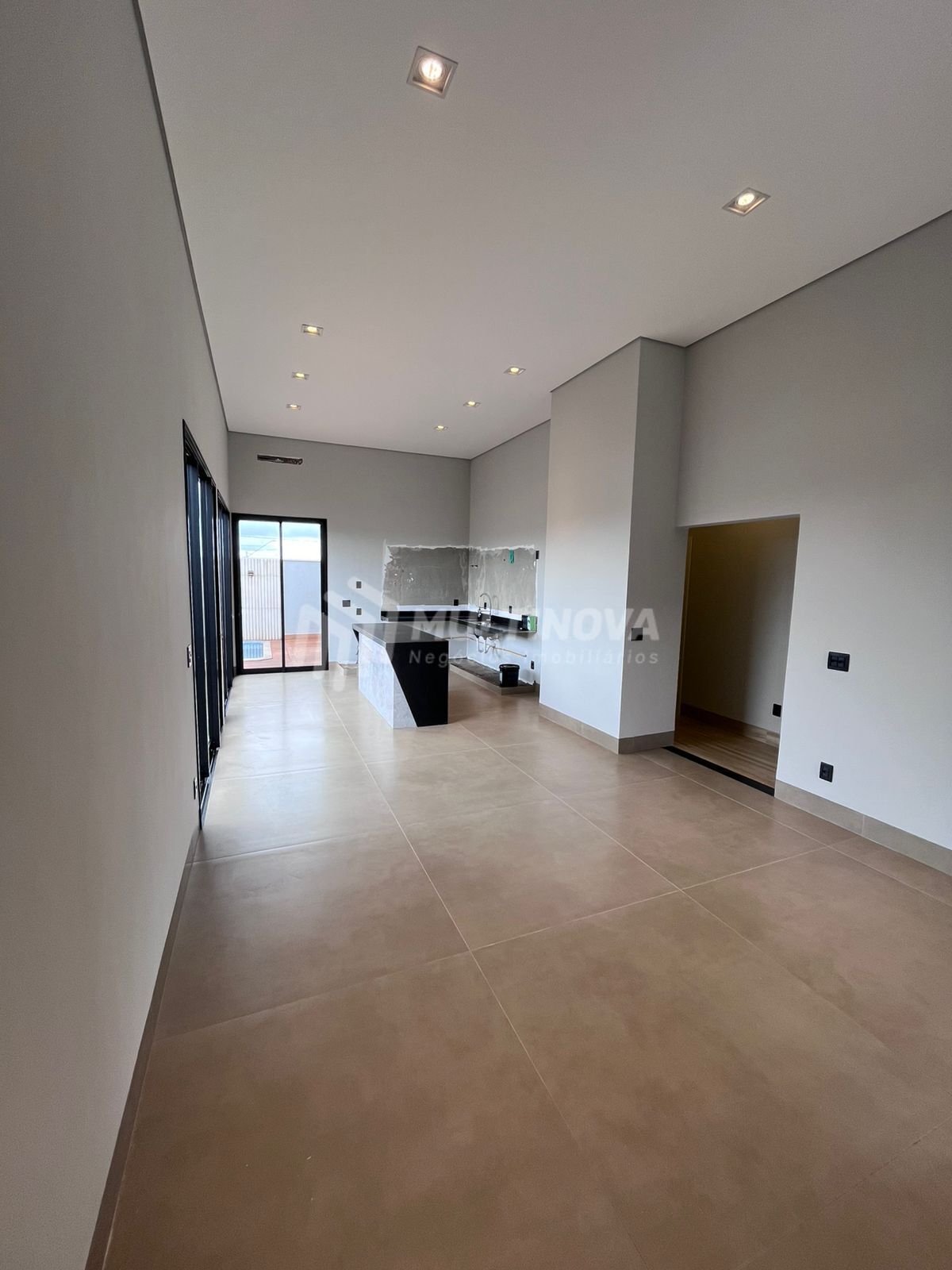 Casa de Condomínio com 3 quartos à venda, 161m² — foto 8 de 28