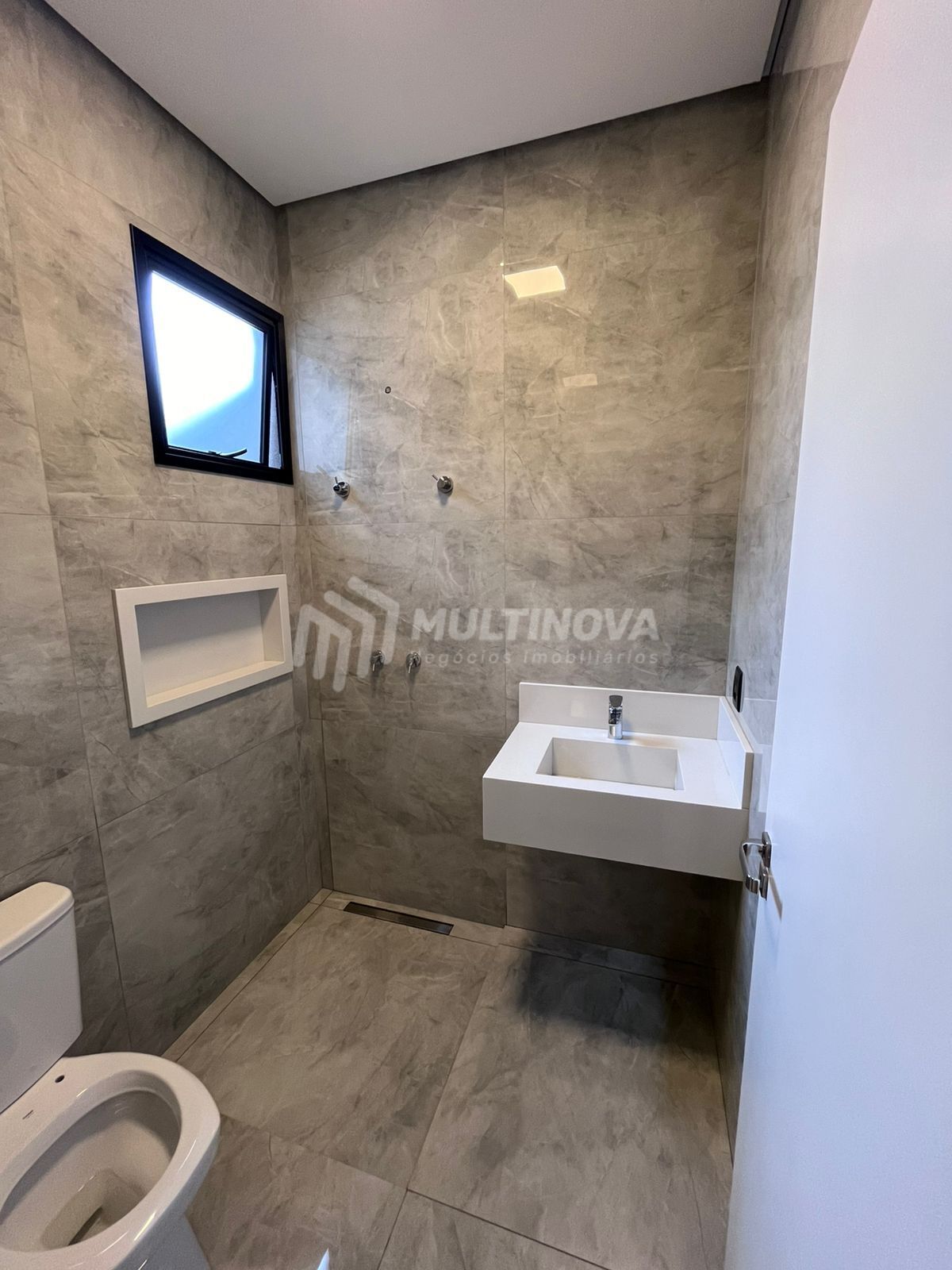 Casa de Condomínio com 3 quartos à venda, 161m² — foto 25 de 28