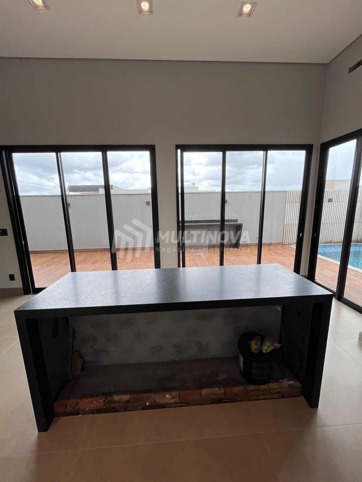 Casa de Condomínio com 3 quartos à venda, 161m² — foto 6 de 28