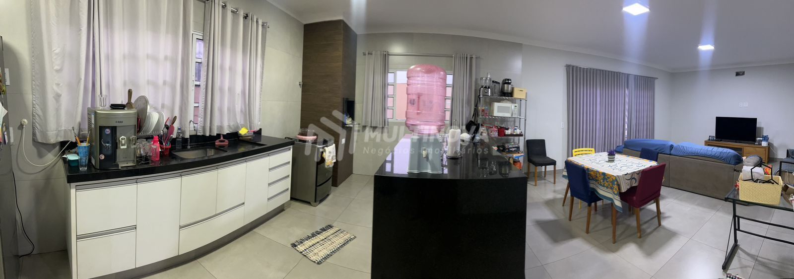 Casa com 3 quartos à venda, 198m² — foto 13 de 22