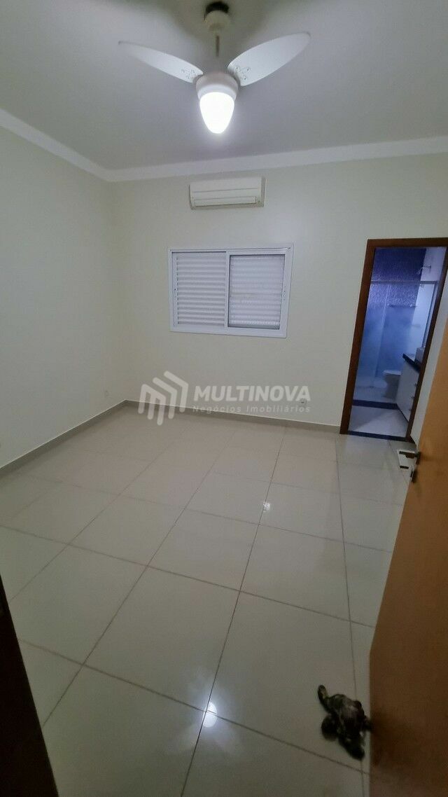 Sobrado com 3 quartos à venda, 350m² — foto 10 de 20