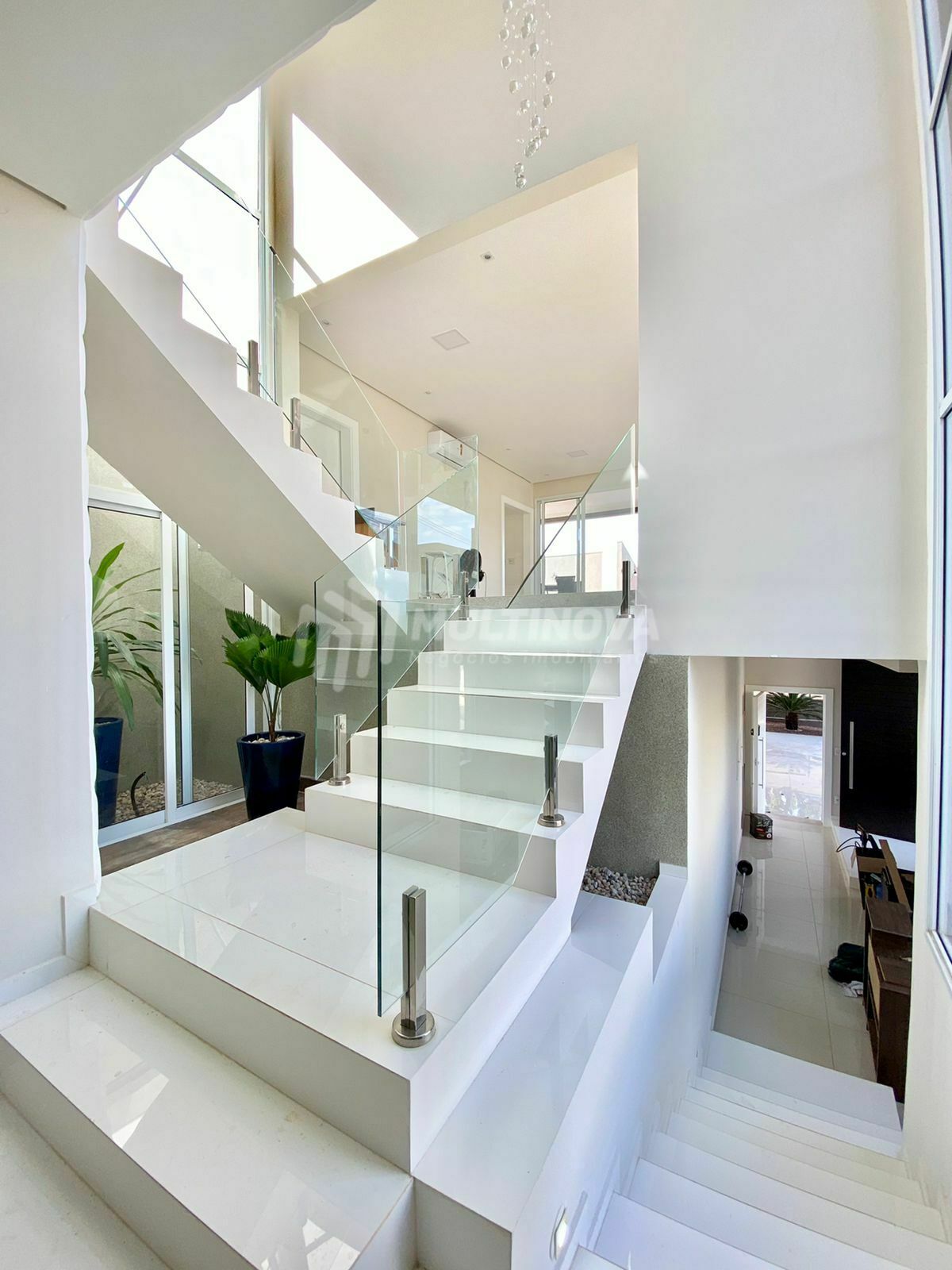 Casa de Condomínio com 4 quartos à venda, 380m² — foto 8 de 21