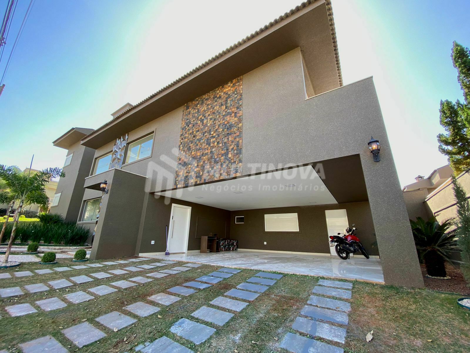 Casa de Condomínio com 4 quartos à venda, 380m² — foto 3 de 21