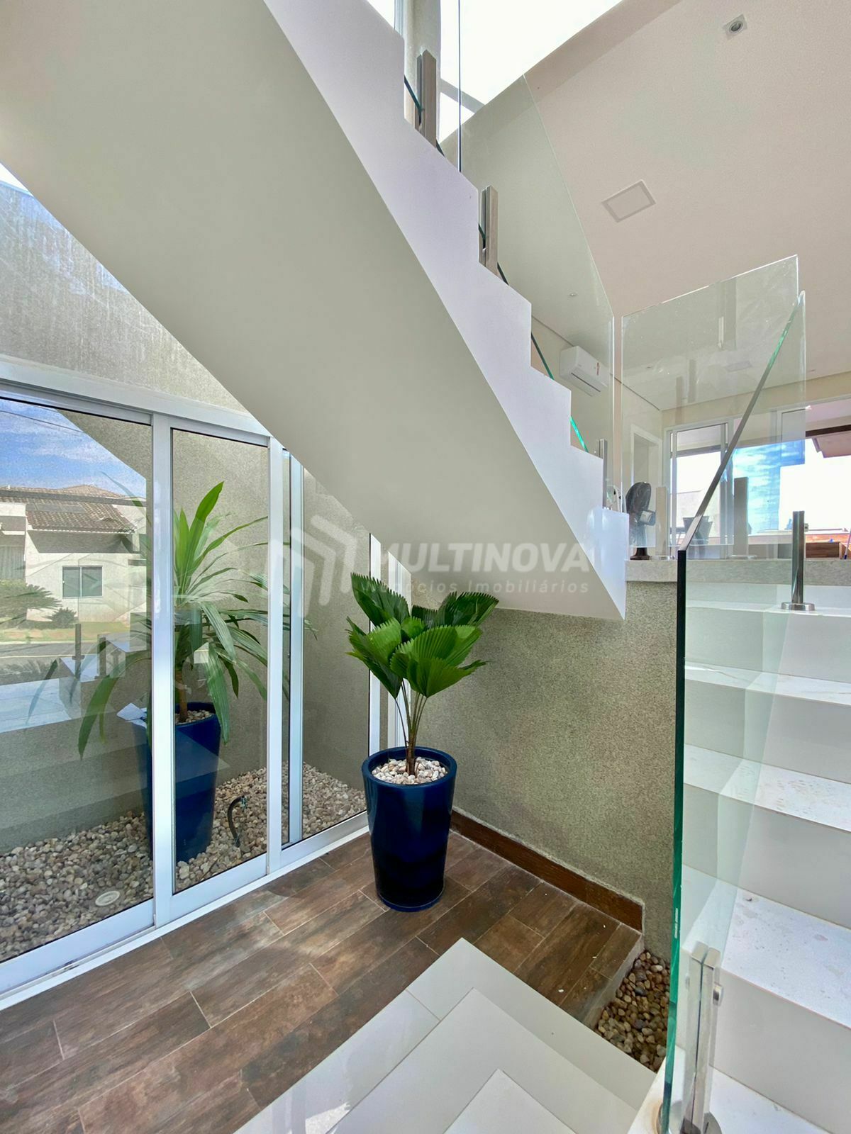 Casa de Condomínio com 4 quartos à venda, 380m² — foto 10 de 21