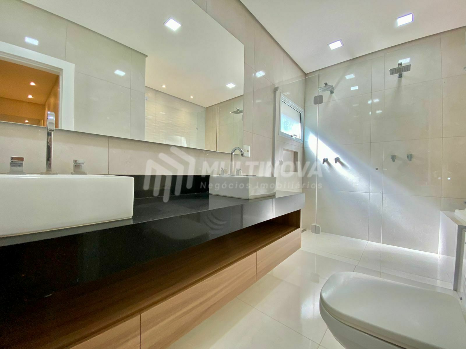Casa de Condomínio com 4 quartos à venda, 380m² — foto 20 de 21