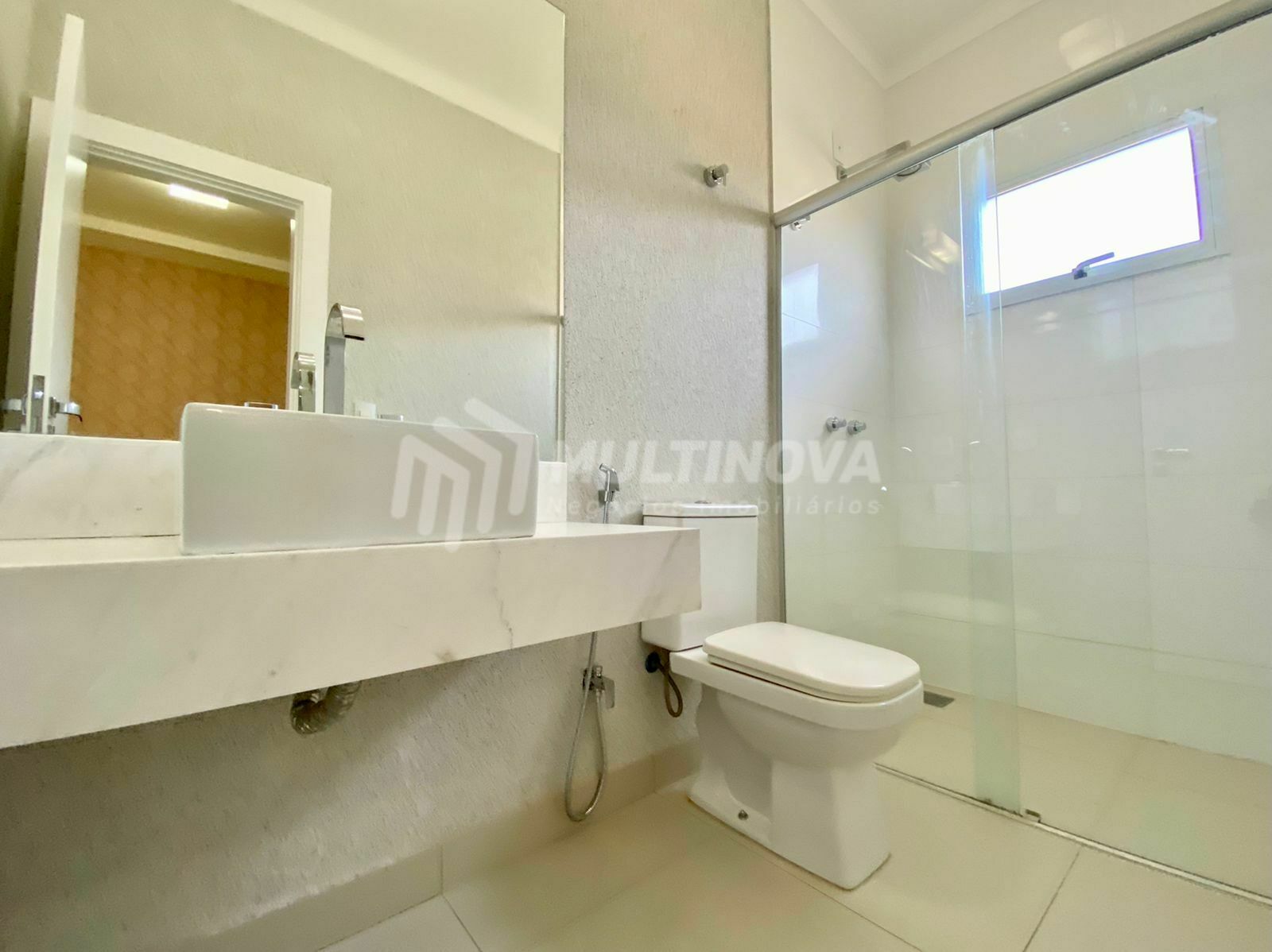Casa de Condomínio com 4 quartos à venda, 380m² — foto 18 de 21