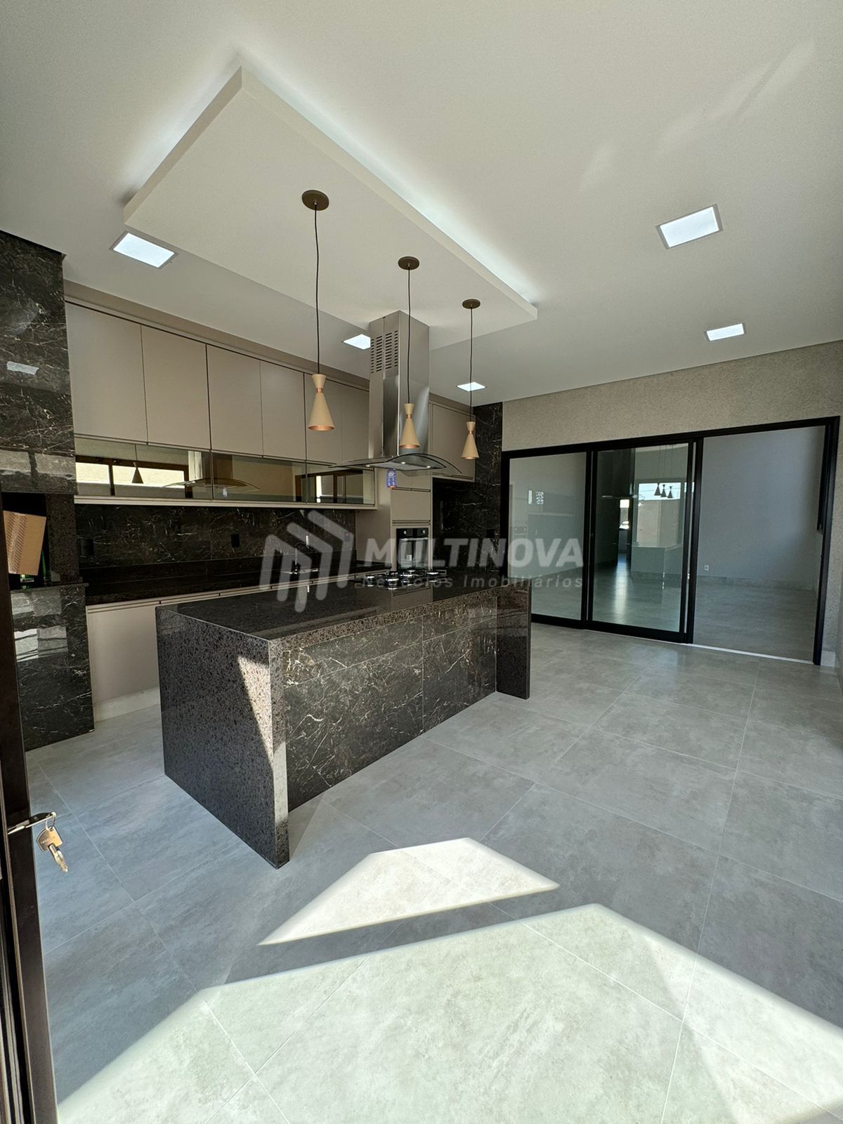 Casa de Condomínio com 3 quartos à venda, 220m² — foto 4 de 22
