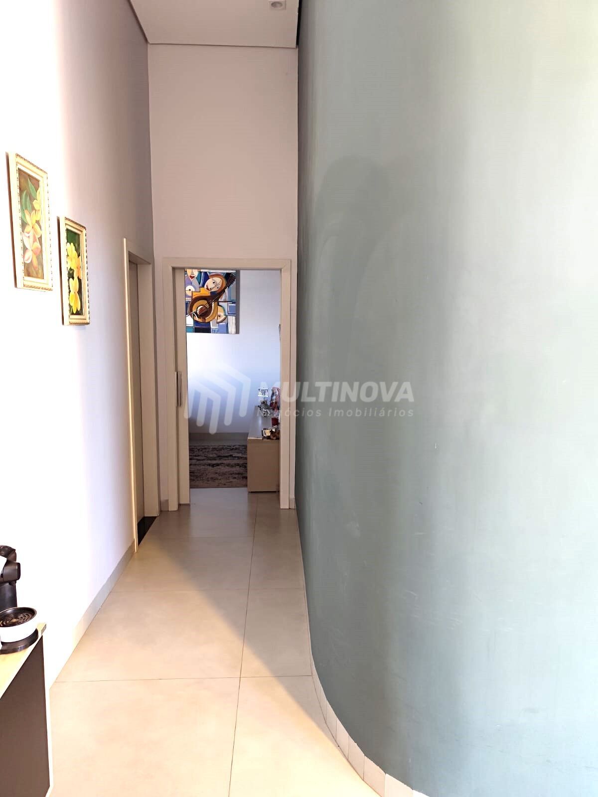 Casa de Condomínio com 3 quartos à venda, 188m² — foto 6 de 22