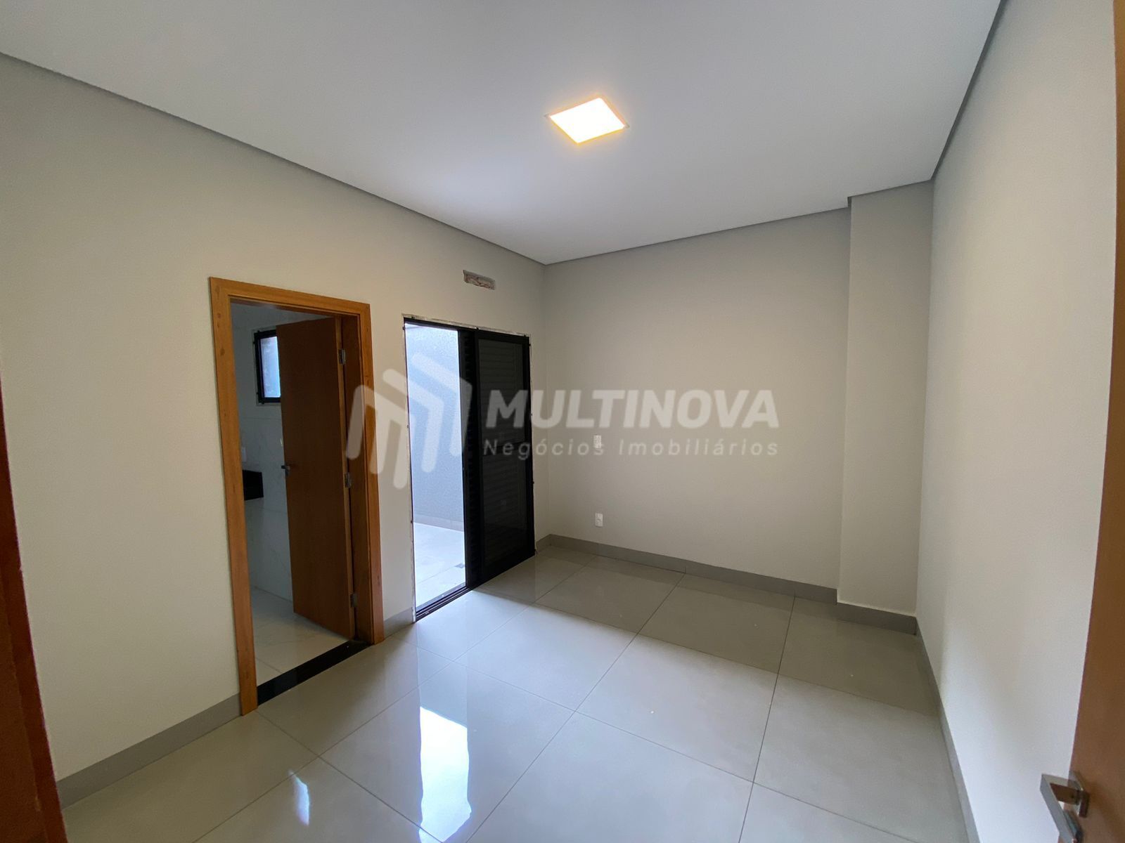 Casa de Condomínio com 3 quartos à venda, 173m² — foto 7 de 19