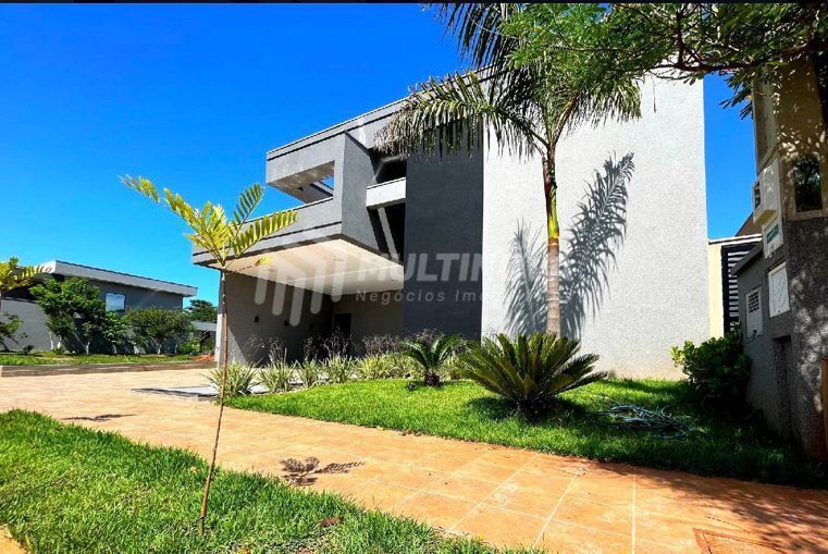 Casa de Condomínio com 3 quartos à venda, 173m² — foto 2 de 19