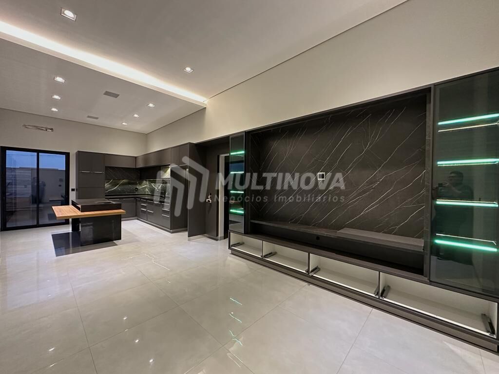 Casa de Condomínio com 3 quartos à venda, 160m² — foto 4 de 6