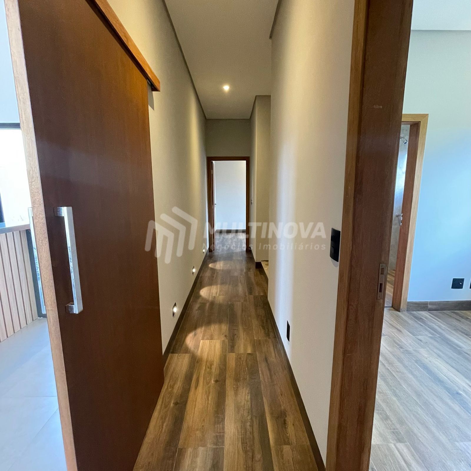 Casa de Condomínio com 3 quartos à venda, 143m² — foto 10 de 14