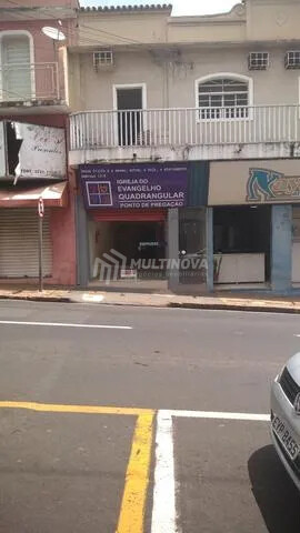 Loja / Salão / Ponto Comercial à venda, 500m² — foto 1 de 2