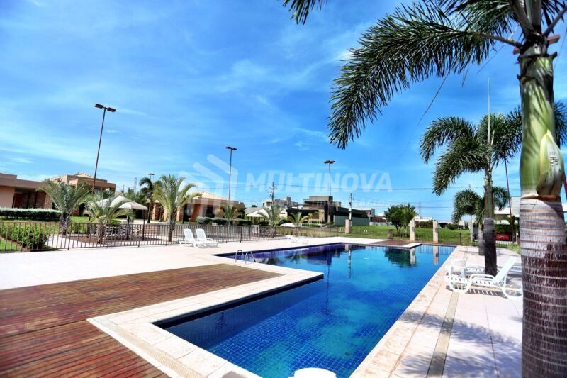 Terreno / Lote / Condomínio à venda, 377m² — foto 4 de 8