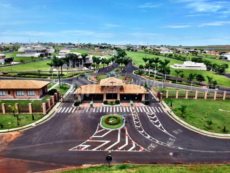 Terreno / Lote / Condomínio à venda, 377m² — foto 3 de 8