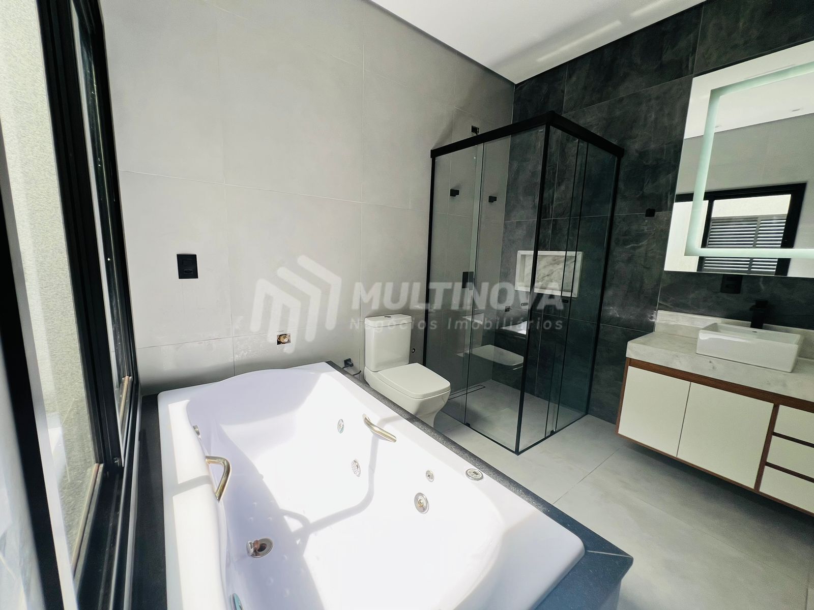 Casa de Condomínio com 3 quartos à venda, 170m² — foto 24 de 33