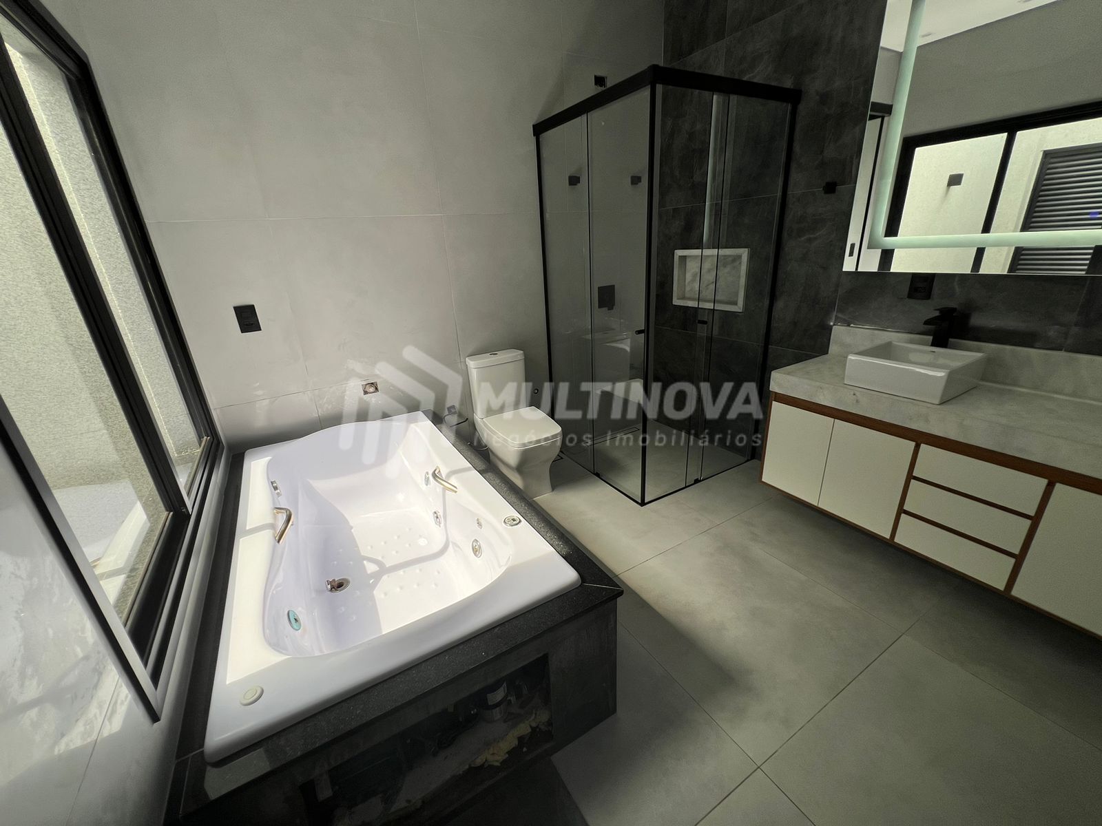 Casa de Condomínio com 3 quartos à venda, 170m² — foto 23 de 33