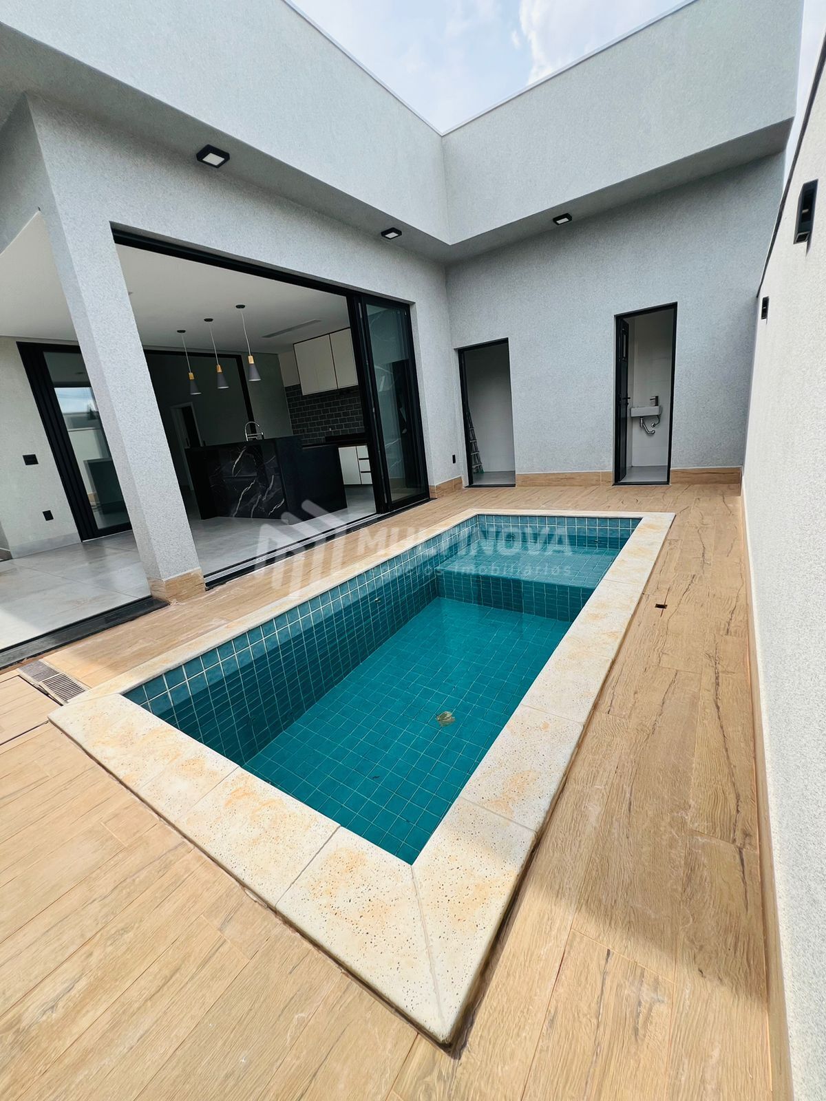 Casa de Condomínio com 3 quartos à venda, 170m² — foto 11 de 33