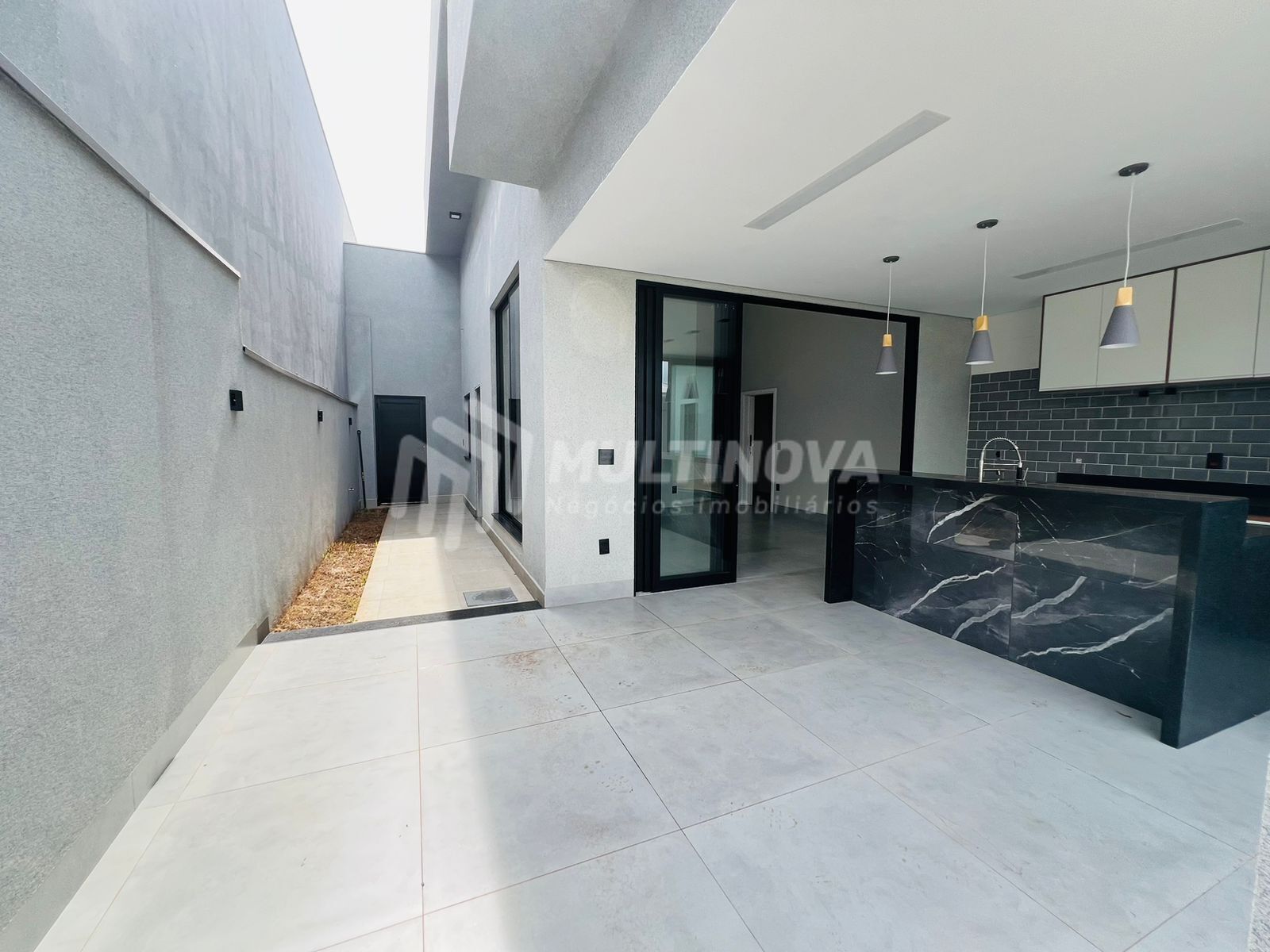 Casa de Condomínio com 3 quartos à venda, 170m² — foto 10 de 33