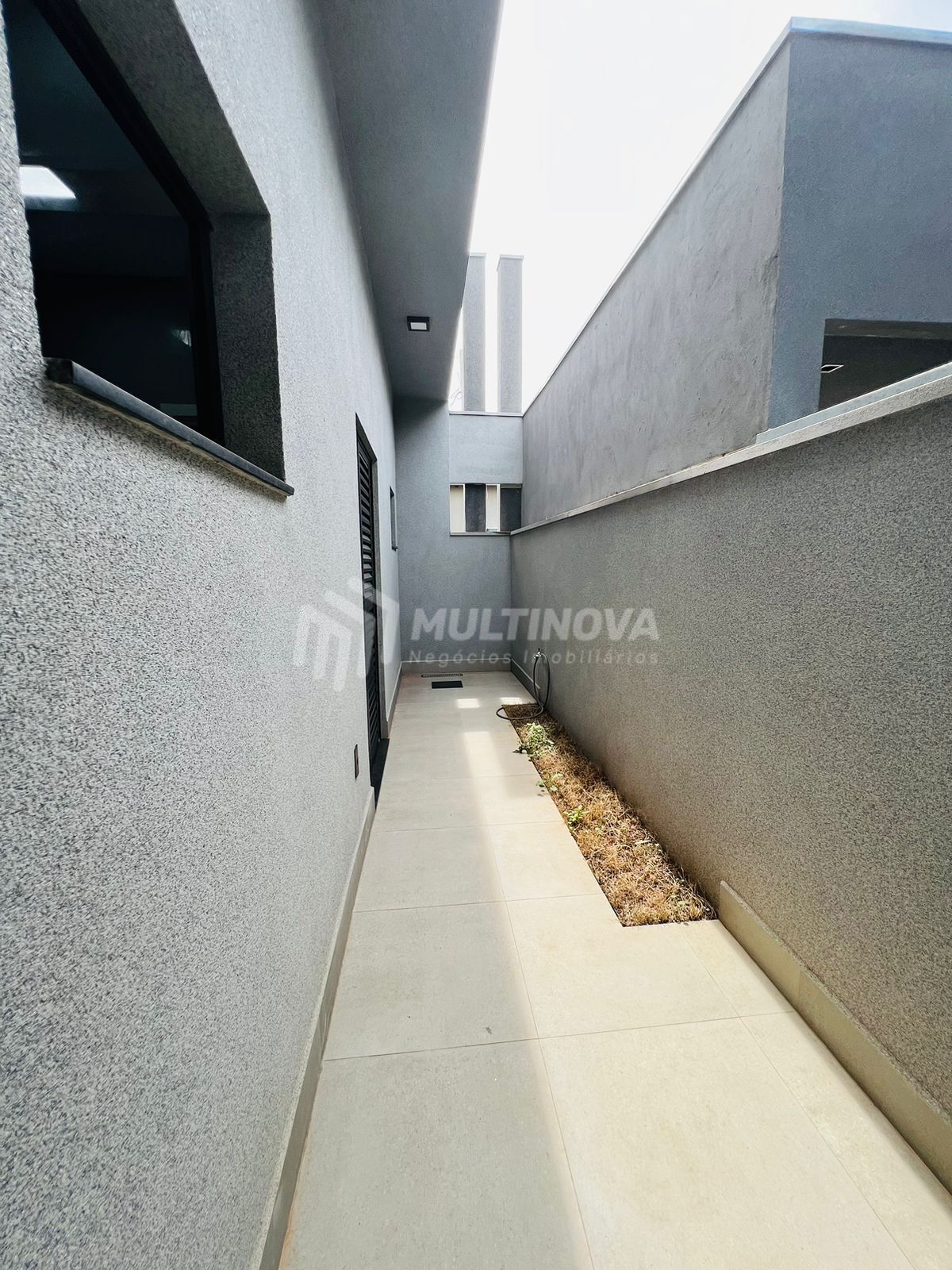 Casa de Condomínio com 3 quartos à venda, 170m² — foto 27 de 33