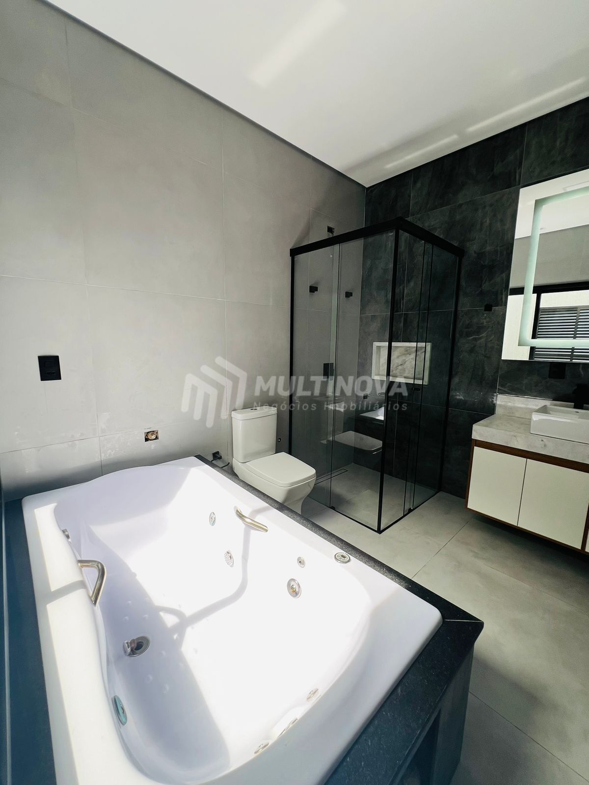 Casa de Condomínio com 3 quartos à venda, 170m² — foto 22 de 33