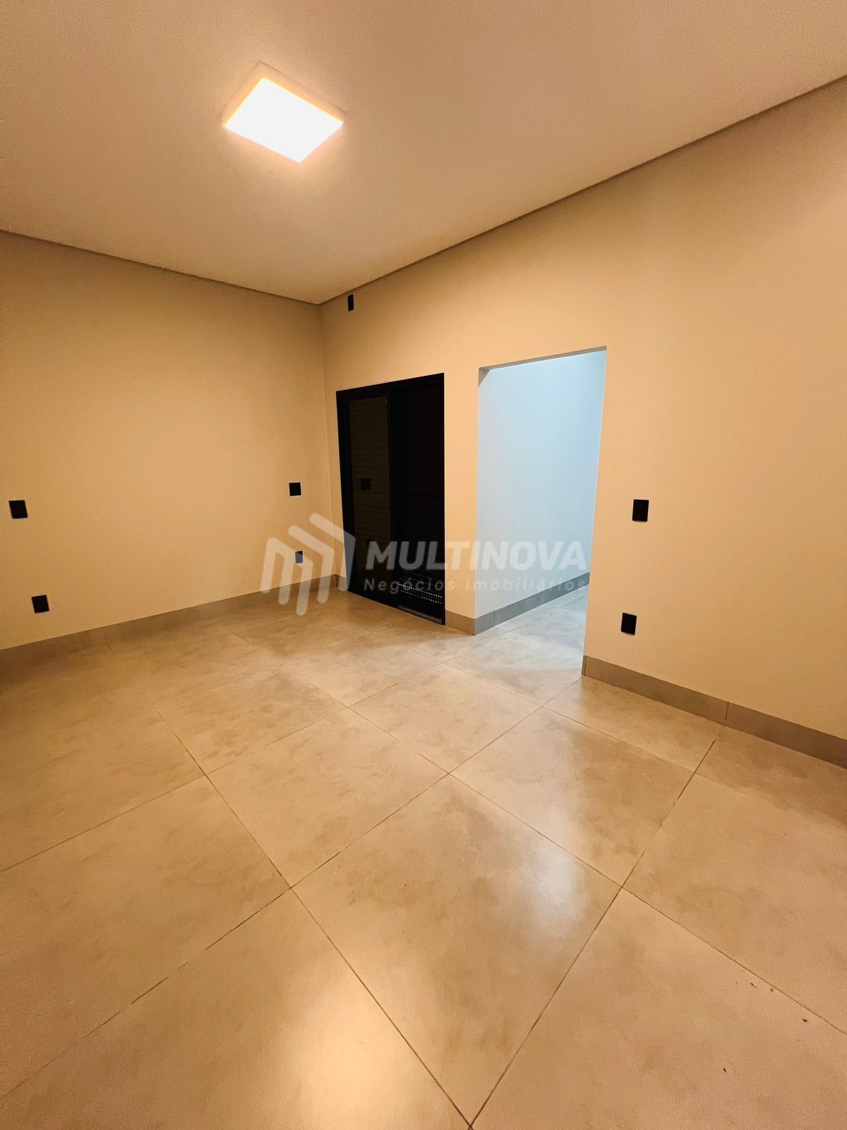 Casa de Condomínio com 3 quartos à venda, 170m² — foto 15 de 33