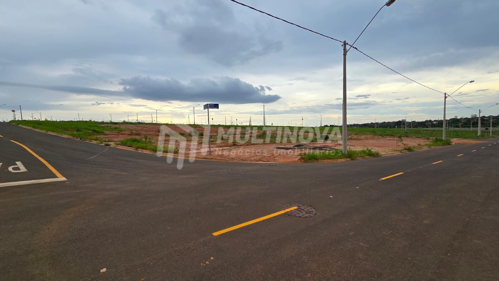 Terreno / Lote / Condomínio à venda, 367m² — foto 2 de 4