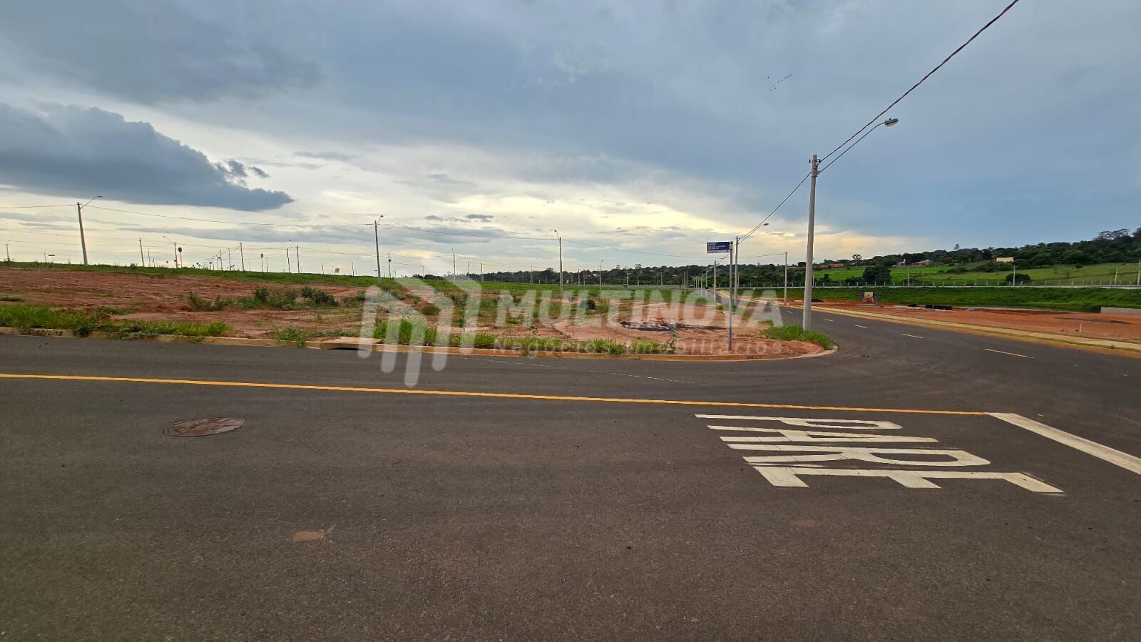 Terreno / Lote / Condomínio à venda, 367m² — foto 1 de 4