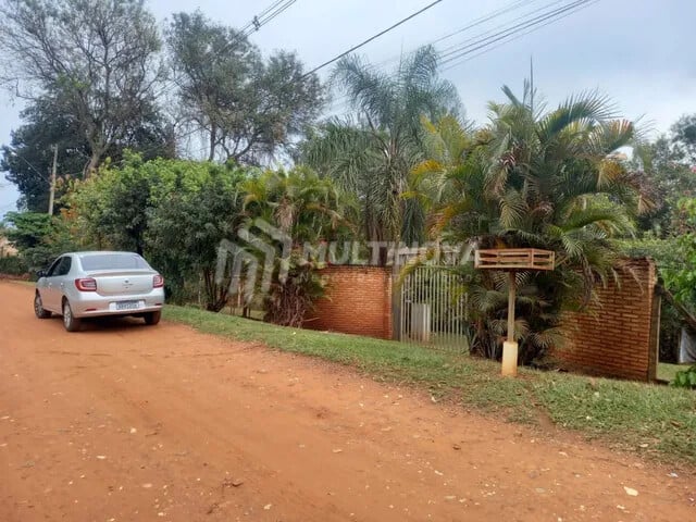 Fazenda / Sítio / Chácara com 4 quartos à venda, 3000m² — foto 1 de 7