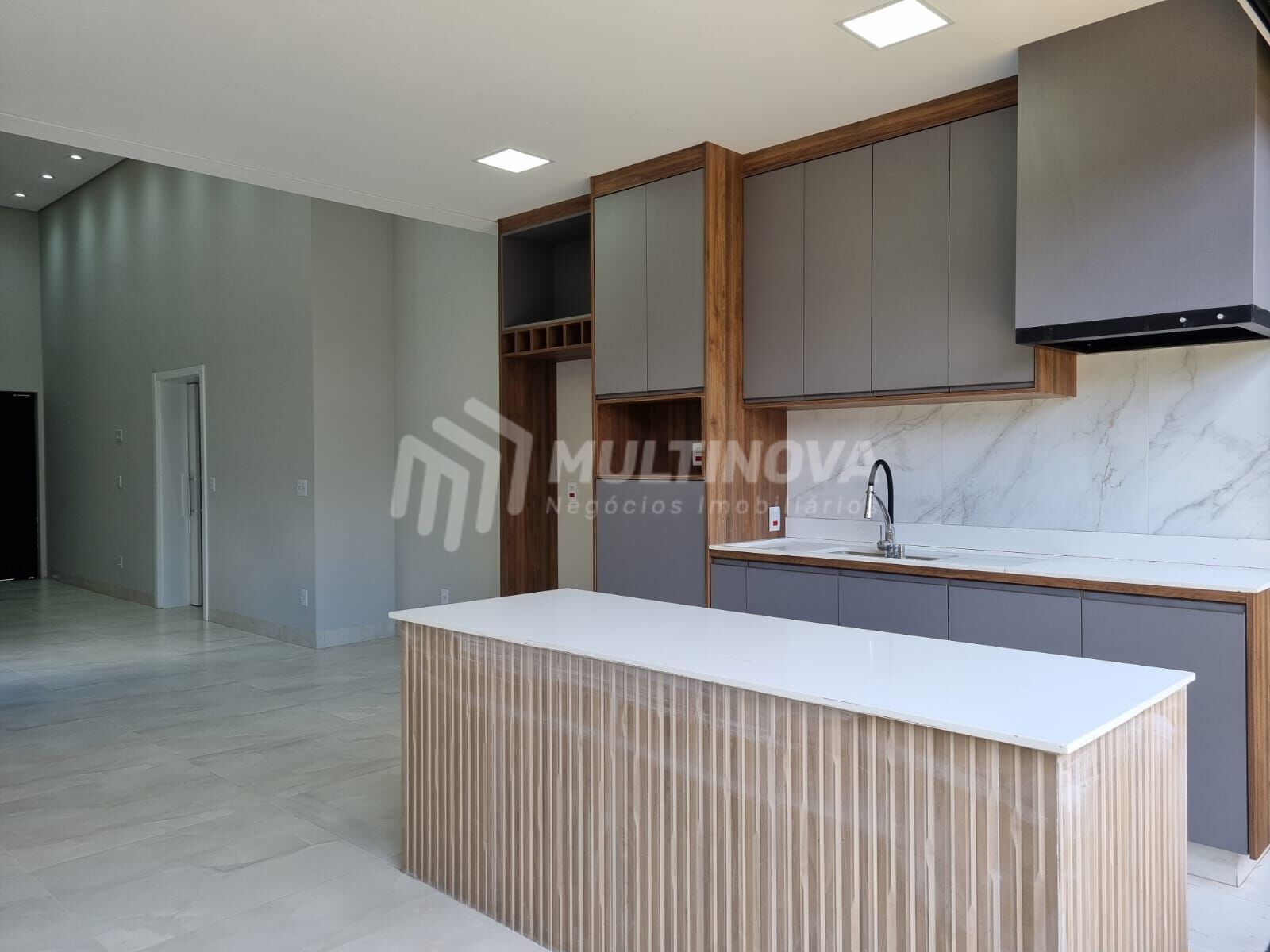 Casa de Condomínio com 3 quartos à venda, 157m² — foto 4 de 14