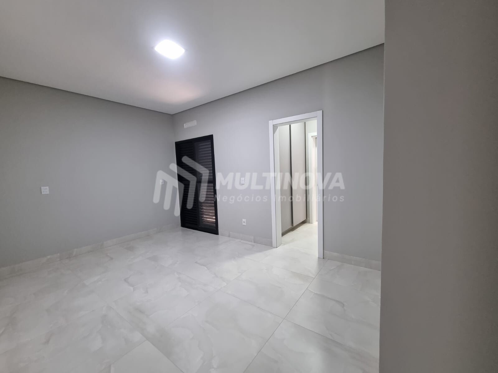 Casa de Condomínio com 3 quartos à venda, 157m² — foto 11 de 14