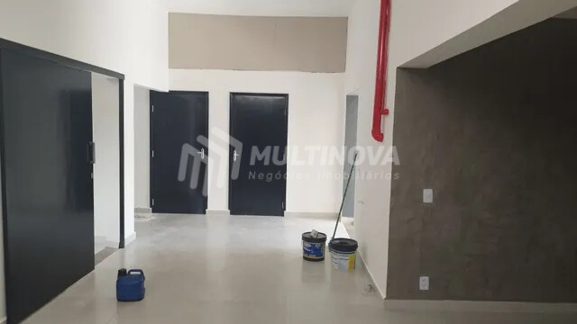 Loja / Salão / Ponto Comercial à venda, 363m² — foto 3 de 5